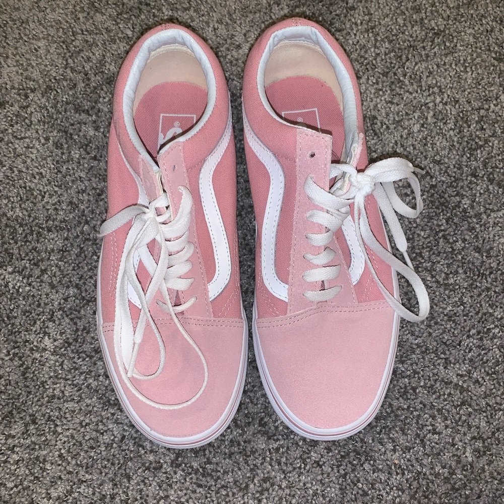 Pink cans old school skate